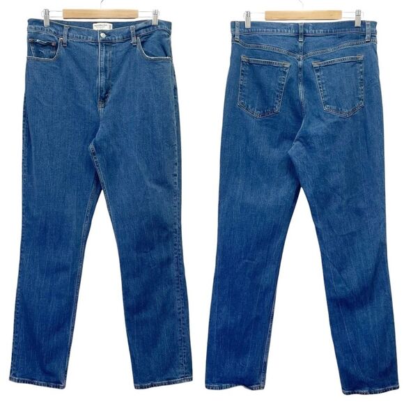 Abercrombie & Fitch The 90s Straight Ultra High Rise Size 33 | 16 Medium Wash - Picture 3 of 10
